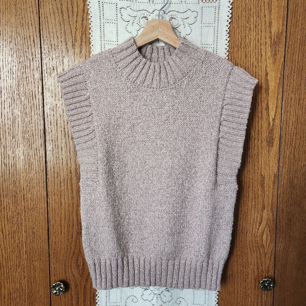 Willow & Root Ribbed Knit Sweater Vest